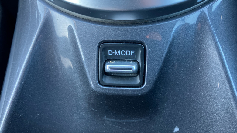 Nissan Juke 1.0 DiG-T 114 N-Connecta 5dr DCT Petrol Hatchback